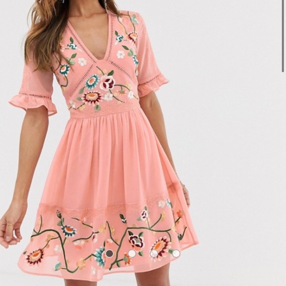 ASOS Dresses & Skirts - HOsT PiCK 🔥 ASOS dress